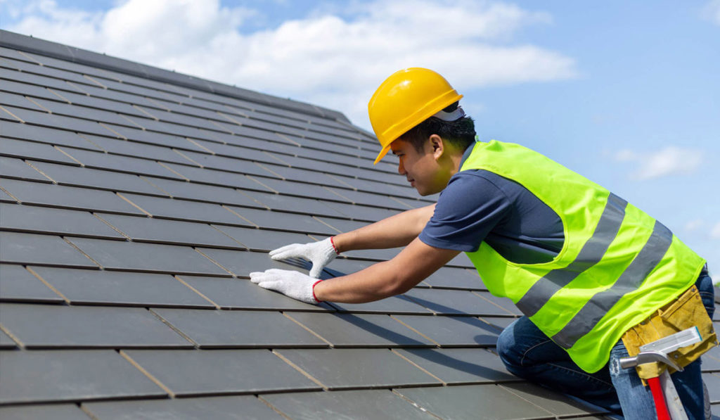 TotalHomeRoofi1's tweet image. Ready to get rid of that old roof and start fresh? We’ve got you covered! Free roof replacement estimates. We’re the roofing company you want! Call (770) 872-4502 for a quote! #TotalHomeConstruction ow.ly/qmnE50Nj37A