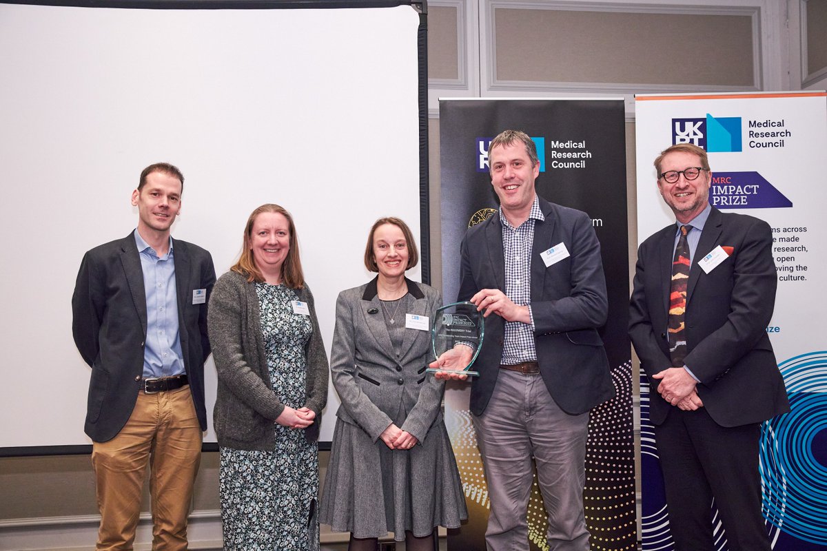 The_MRC's tweet photo. ICYMI: Yesterday we held the MRC Prizes 2022 Awards Ceremony, where we presented the #MRCMillenniumMedal to Prof Lisa Hall and Prof Sarah Tabrizi, and announced the winners of our inaugural #MRCImpactPrize✨ 

Read more about all our winners: https://t.co/0TWdgkW4vI https://t.co/omxrAgkqRV