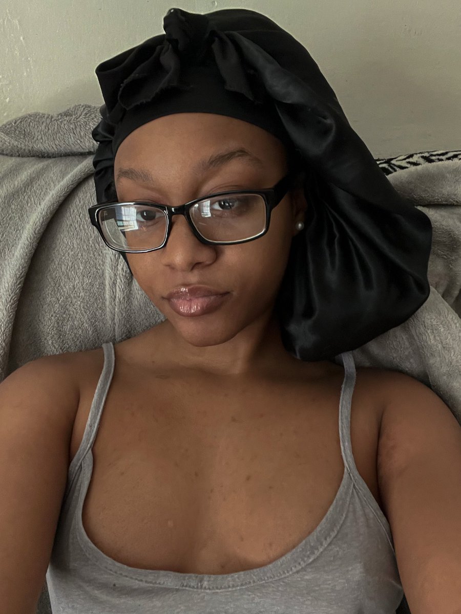 Morning selfies 🤮