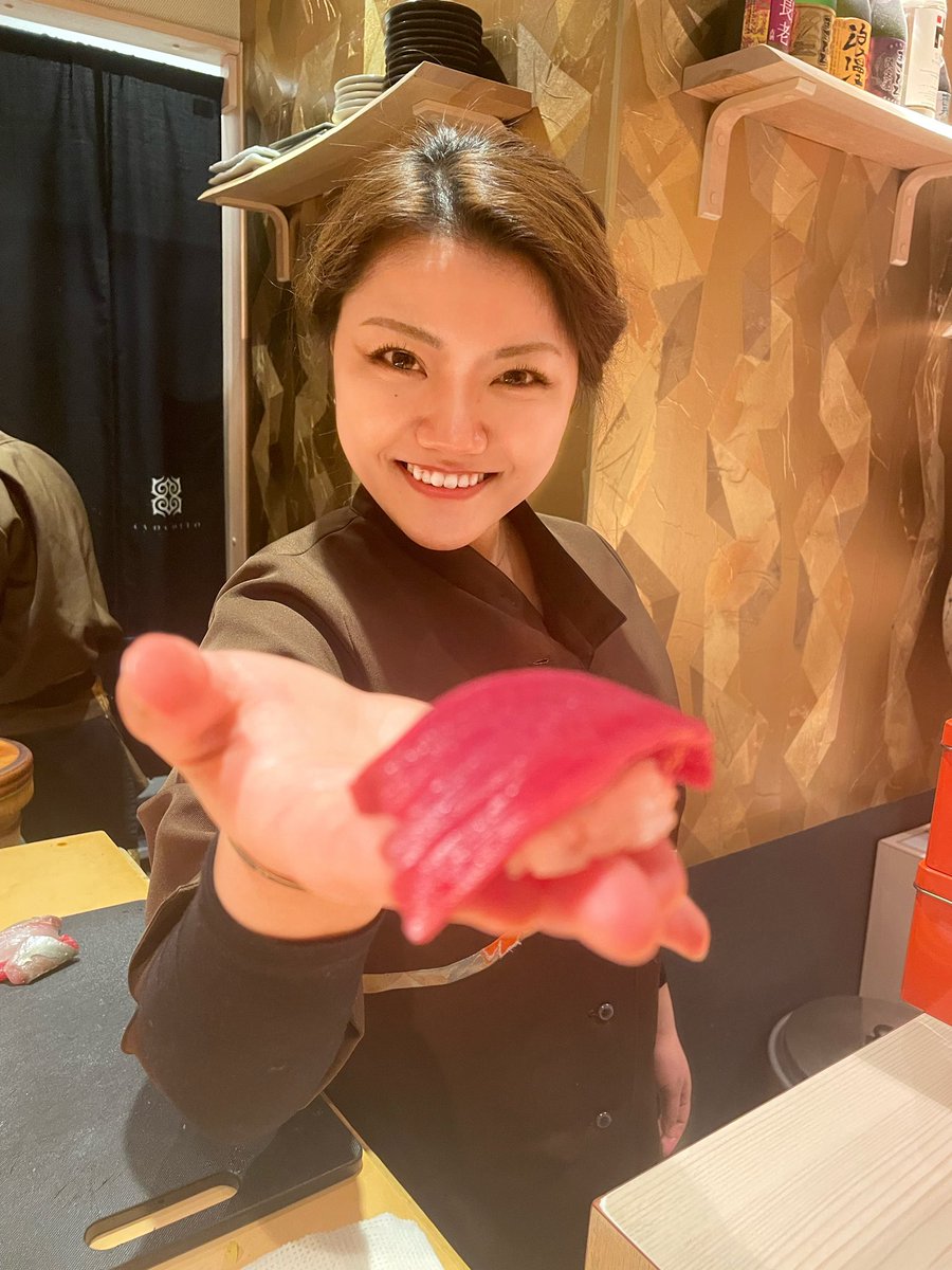 chimomo0510's tweet photo. わたくし、4月より毎週水曜日 ちょこっと寿し別邸の握り場に入る事が正式に決まりました🍣✨
コース アラカルト どちらも対応致しますので、まだまだ未熟ではありますが食べに来て下さったら嬉しく思います🙇‍♀️♡
尚、ネット予約を止めていますので、
前日まで、もしくは御来店前にお��話☎又はDM💌を頂 https://t.co/0Lwhv0ELOj