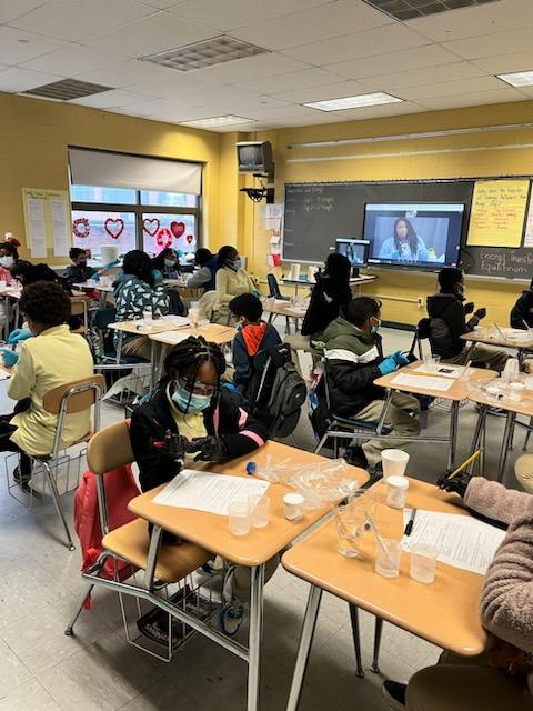IPSNJDistrict's tweet photo. University Middle School grade 6 students conducting a thermal energy demonstration with Students 2 Science as a virtual lab.
#IrvingtonScience
#s2s https://t.co/Do1GsdaJ6y