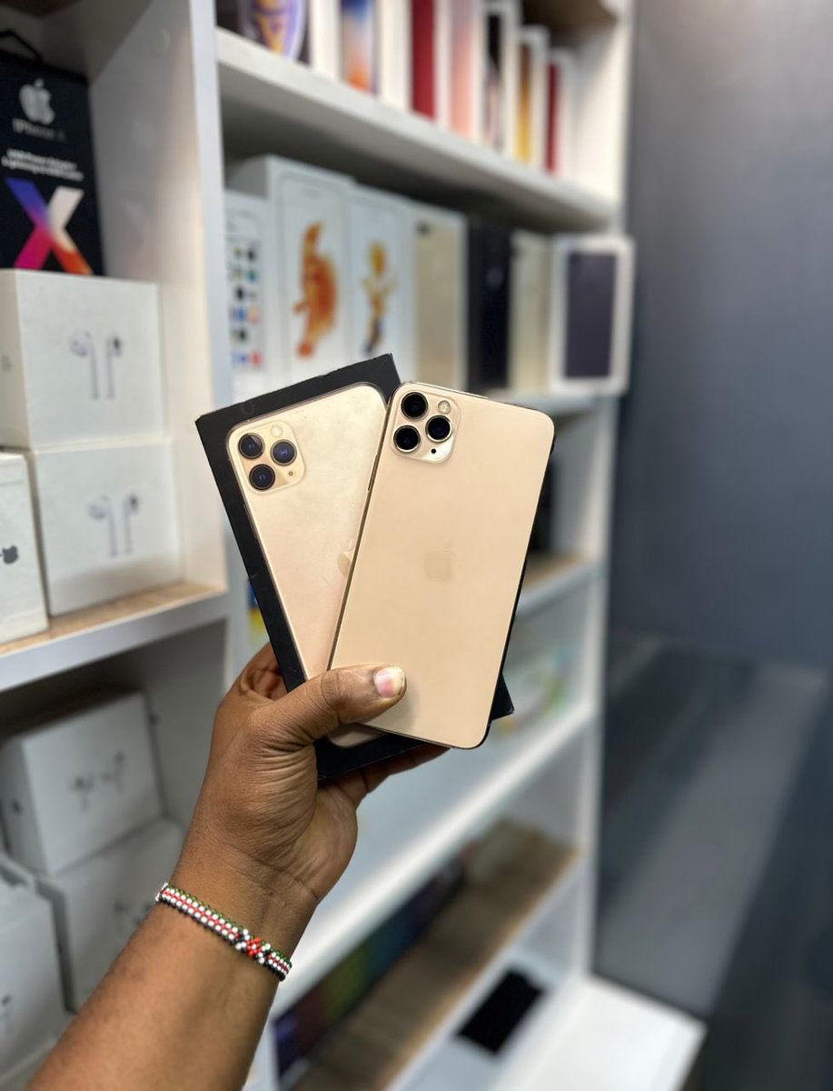 veen_unique's tweet photo. 11 pro max iPhone

256 GB Storage
1 Sim (changed battery, No face)
Used phone
980,000/= Tzs
Exchange &amp; Top up allowed
/Whatsapp 0714801600 https://t.co/HDNaak8v0I
