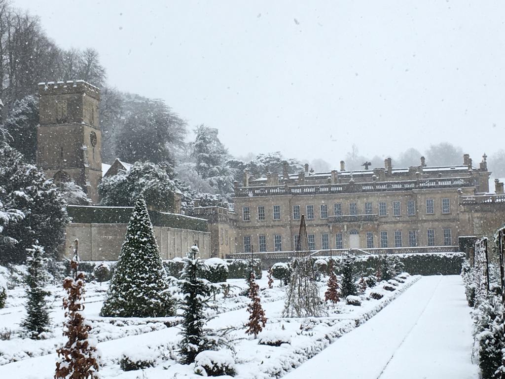NTDyrhamPark's tweet photo. It's exactly a week since Dyrham Park was transformed into a winter wonderful for a day. Gardener Mark C managed to take these lovely shots from across the parkland and garden.
#SnowInMarch
#AWeekAgo
#SnowDay
#WinterWonderland https://t.co/mBC47cClfi
