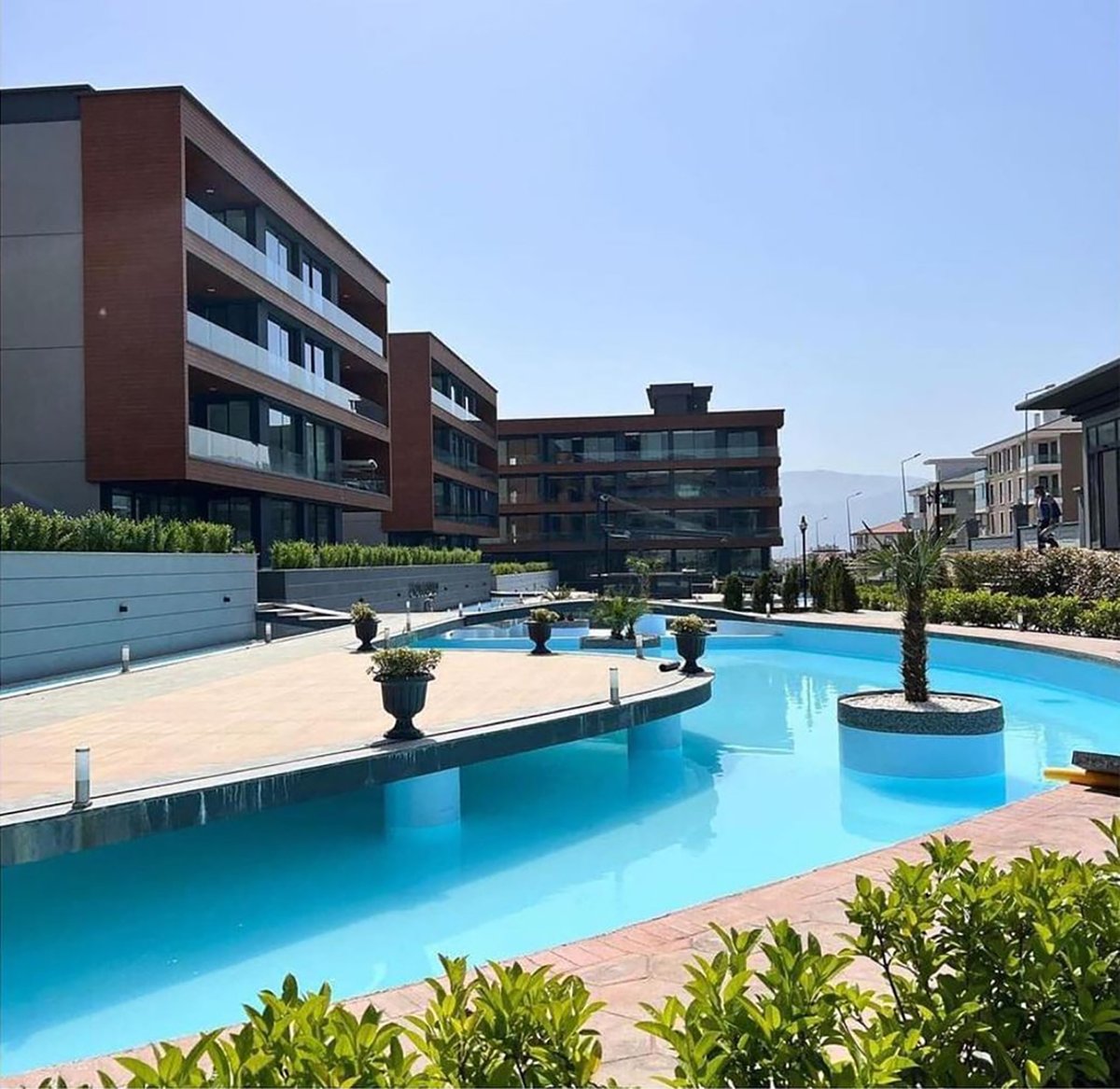 Royivaarch's tweet photo. Royal Garden - Denizli
https://t.co/rKPZ95FAWA

#royiva #royivaarchitecture #architecture #landscape #landscapes #architectural #architect #design #tasarım #mimarlik #peyzaj #architects #designer #project #proje #arch #havuzproje #gardenproject #garden #site #gardendesign #pool https://t.co/rH0AXOW0nc