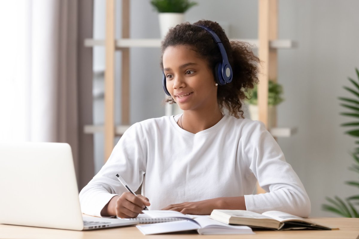 SCCPSS's tweet photo. Savannah Chatham E-Learning Academy enrollment for the 23/24 school year is now open through March 31.  English: https://t.co/QDv72IduzB
Spanish: https://t.co/0oI0sAviaI https://t.co/NLLGrsMzvg