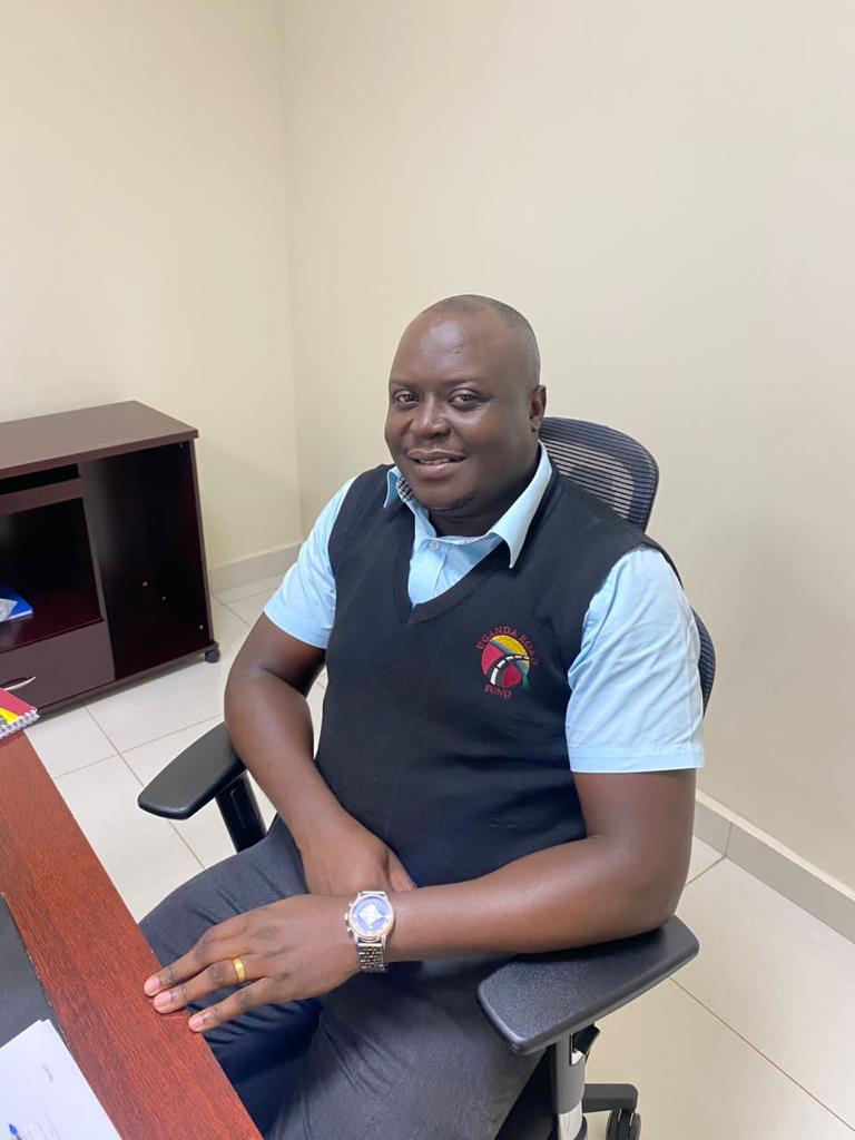 UgandaRoadFund's tweet photo. #This #EngineeringMonth,We celebrate Our Monitoring & Evaluation Officer, Eng. Owori W. Milwen who took his Engineers’ Oath on March 4,2023 #WED2023 via @ERBUganda
He holds a Msc. in Construction Management&a Bsc. Civil Engineering (MUK).
#projectmanagement #construction https://t.co/Ddskihyoi7