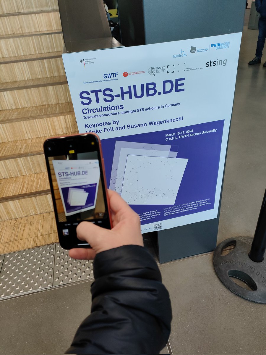 motoko42's tweet photo. We are here! At the #STShub
#metapicture https://t.co/0aoM9yAbwC
