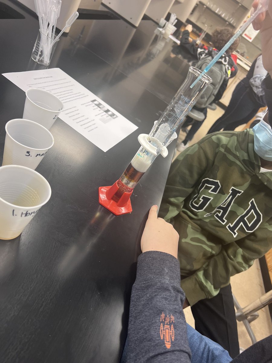 Miab017's tweet photo. AIG students at Methodist University learning about how to create a Density Tube @TitansNCIMS @MethodistU https://t.co/t3H4UezCN6