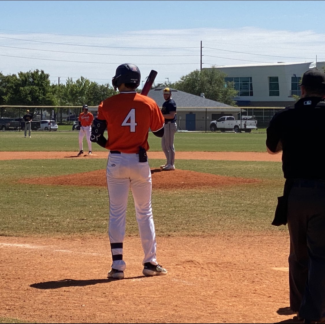 <a href="/Blfigue/">Brandon Figueroa</a> Happy to be back home #Florida with my team #GoGiants 
<a href="/KeystoneBase/">𝐊𝐞𝐲𝐬𝐭𝐨𝐧𝐞 𝓖𝓲𝓪𝓷𝓽𝓼 𝐁𝐚𝐬𝐞𝐛𝐚𝐥𝐥</a> 
<a href="/KCGiants/">Keystone Giants Athletics</a>