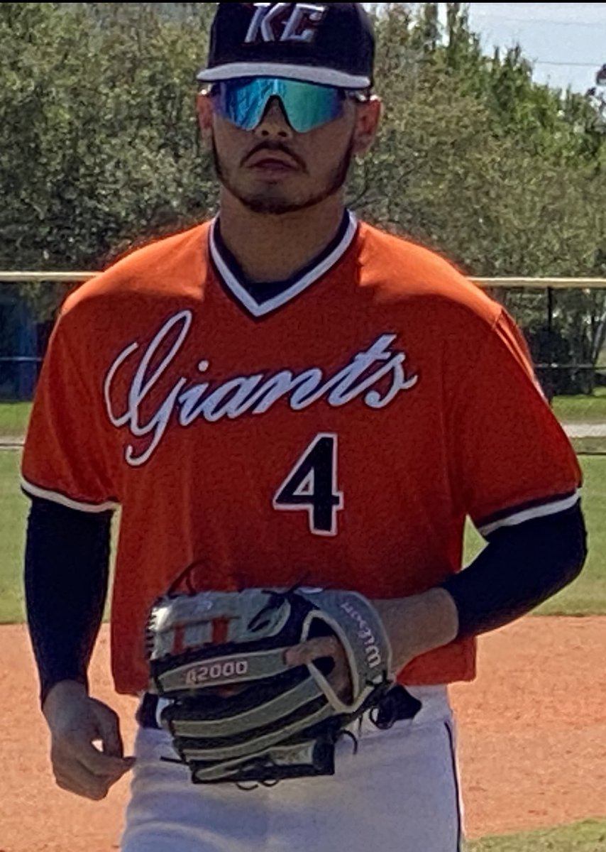 Blfigue's tweet photo. @Blfigue Happy to be back home #Florida with my team #GoGiants 
@KeystoneBase 
@KCGiants https://t.co/dujrTbOUwq