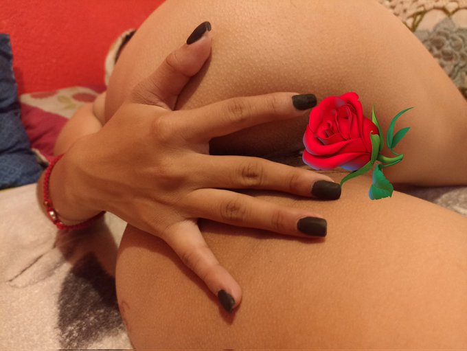 &iquest;Les gustan mis u&ntilde;as? 🥴🔥  5000 corazones antes del 20 de marzo y la subo sin emoji 🤤   Denle muchos RTS<a href="/tag/onlyfans"class="tags"><span>#onlyfans</span></a><a href="/tag/onlyfan"class="tags"><span>#onlyfan</span></a><a href="/tag/onlyfansgirl"class="tags"><span>#onlyfansgirl</span></a><a href="/tag/onlyfanslat"class="tags"><span>#onlyfanslat</span></a>