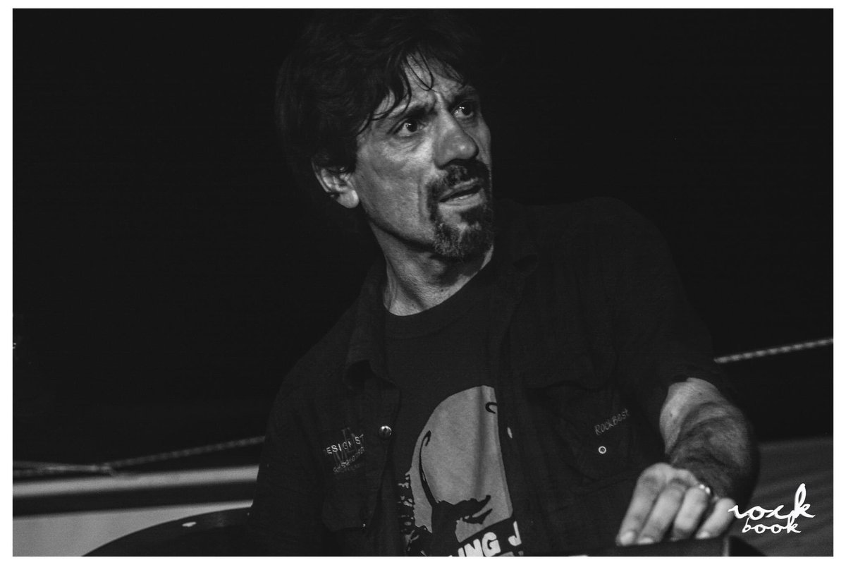 rockbookuy tweet media