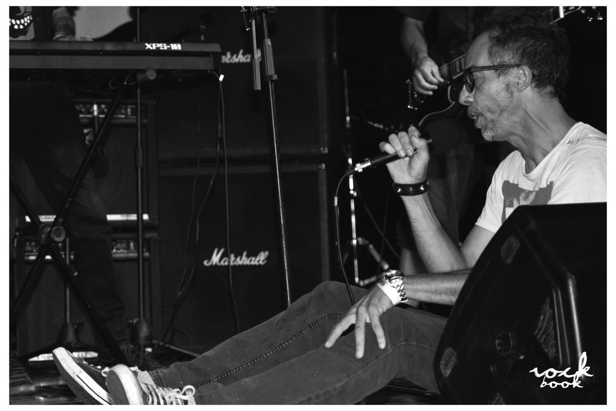 rockbookuy tweet media