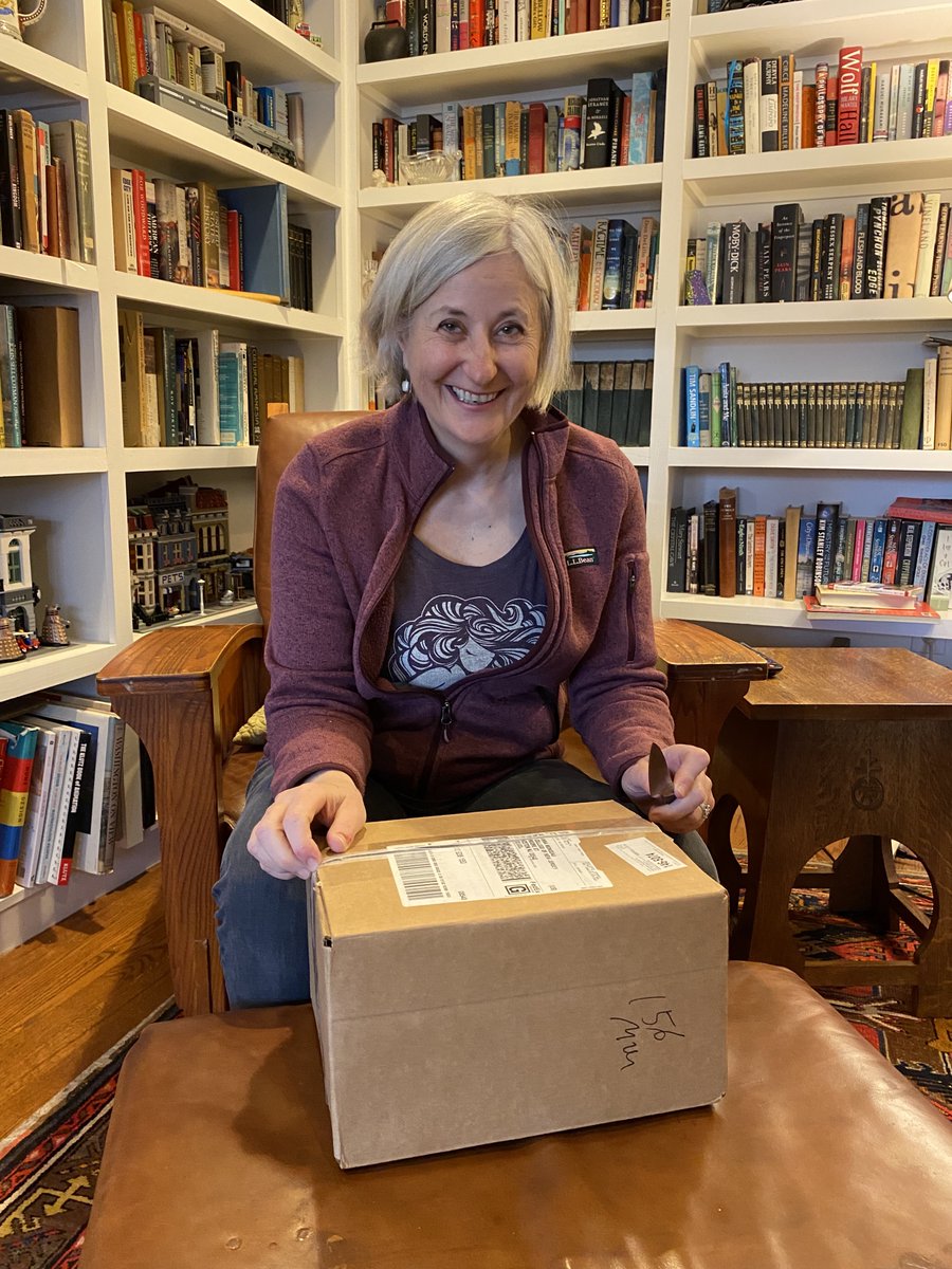 SMonseau's tweet photo. Very excited to receive "Protecting Creativity in Fashion Design." It's out Friday, March 17th. It covers US law, EU design rights, and other ways to protect design like AI, sustainable consumption patterns, and social media. #fashionlaw https://t.co/2mrFGT57uz