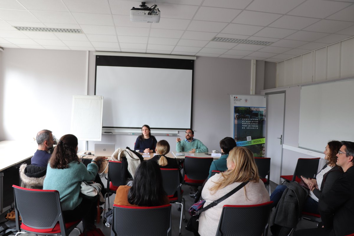 IRAdeMetz's tweet image. Les élèves de la promotion "Arnaud Beltrame" ont découvert les #administrations centrales et déconcentrées. Merci aux représentants de ces structures et aux anciens élèves qui ont partagé leur expérience et présenté leurs postes !
#choisirleservicepublic @dgafp