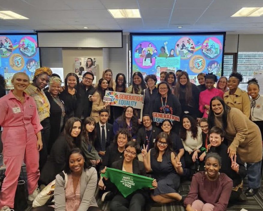 RosengardL's tweet photo. Young ppl at #CSW67 are:
-doing online school
-writing their thesis in halls
-missing class
-Youth Mark-Ups 4 Agreed Concl 
-Side Events
-prioritising accessibility
-facing discrimination
-self funding?!?
Add👇

I’m NOT glamourising, just recognising

Young ppl r my superheros🥹 https://t.co/GpWudMvC8e