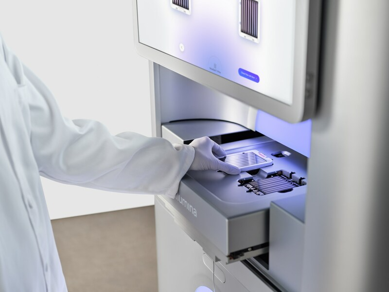 JaniceTeo7's tweet photo. "Illumina Complete Long Reads overcomes those pain points and associated costs to make long-read #sequencing accessible and streamlined for genomic labs." – Alex Aravanis, chief technology officer and head of research and product development at Illumina. https://t.co/FXGlI5UVhT https://t.co/XaDKnqgAMi