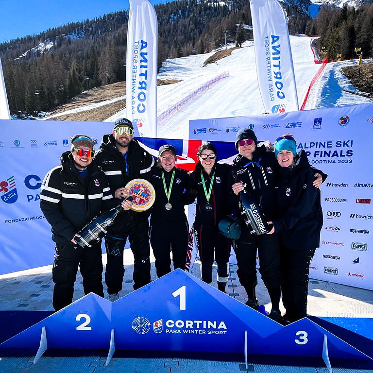 That podium feeling 🌠🥹 Congratulations @Mennafitz & @KGuest_ski on an incredible 🥈 at the @ParaSnowSports Giant Slalom today 🤩 #gbsnowsport