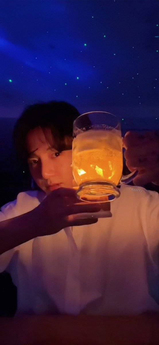 NAMY32724006's tweet photo. JK Wallpaper 📱🥃

#jungkooie #Jungkook #BTSJUNGKOOK #정국 #BTSWALLPAPER 
@BTS_twt https://t.co/DZiVqUWHGG