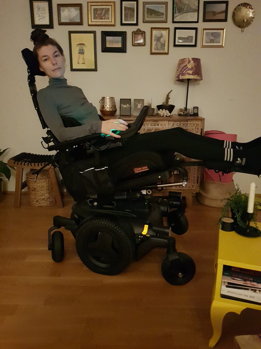 A student infected me in 2020, on my 2. Day back at work I fainted in front of my class. Since, I've fainted over 500x, I'm bedridden, can only eat 4 foods without anaphylaxis. #LongCovid truly took my life and ability to be an active Mum #POTS #MCAS #CFS #LongCovidAwarenessDay