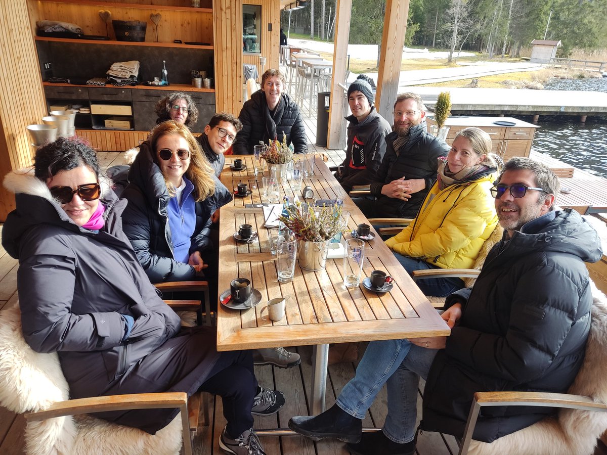 Sunny lunch at #BIOEL2023! <a href="/eglo_physchem/">Eric D. Głowacki</a> <a href="/diegoghezzi/">Diego Ghezzi</a> <a href="/hanein/">Yael Hanein</a> <a href="/DrSeeProctor/">Christopher M Proctor</a>