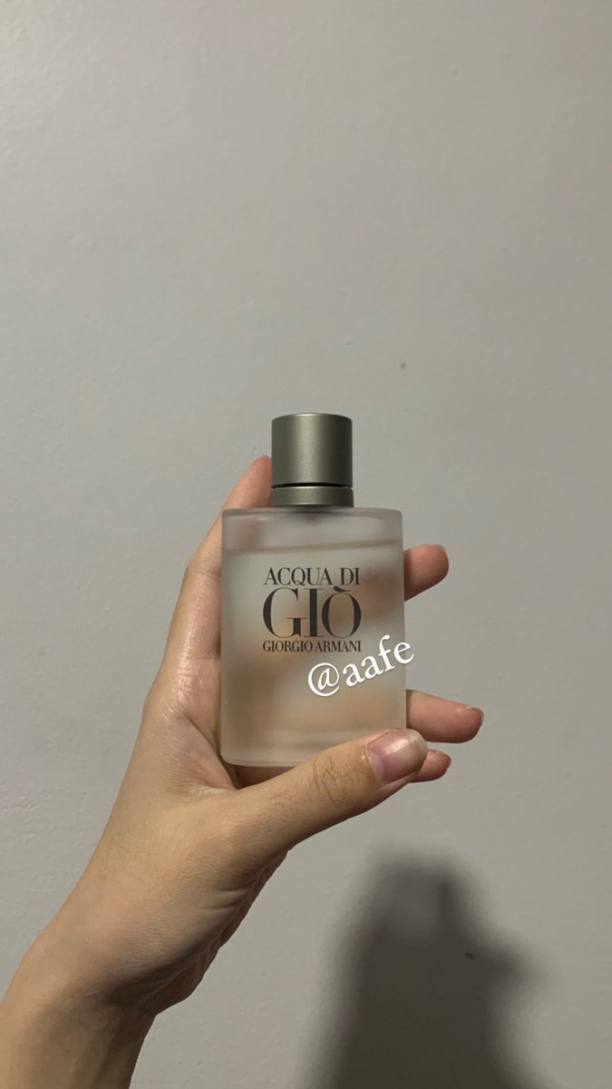 aafe10936417's tweet photo. #ส่งต่อน้ำหอม #น้ําหอม #ส่งต่อคสอ #น้ําหอมมือสอง #ส่งต่อ giorgio armani Acqua di edt 50ml ของแท้ หิ้วมาจากสวีเดนค่า  ส่งต่อ 1500 ส่งฟรีค่า https://t.co/33g4XdClIg