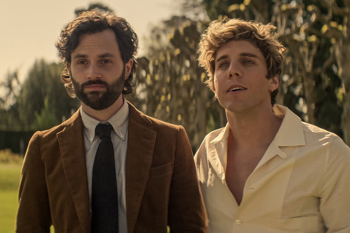 msmarymorgan's tweet image. Am I the only fucking idiot just realizing this #whitelotus #YouNetflix