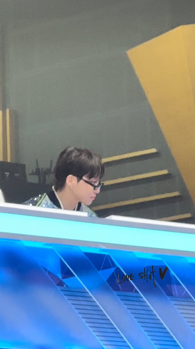 오늘 빛나는 강프로듀서님💙💙💙💙

<a href="/official_yoon_/">official_yoon_</a> 

#승윤 #강승윤 #SEUNGYOON #위너       #winner