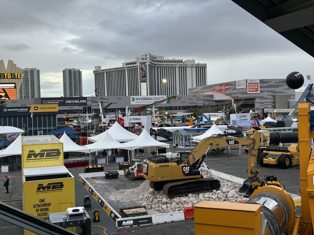 Ready to start day #2 of <a href="/IFPEShow/">International Fluid Power Exposition (IFPE)</a> <a href="/conexpoconagg/">CONEXPO-CON/AGG</a>! #fluidpower #hydraulics #pneumatics #IFPE2023 <a href="/PowerMotionTech/">Power & Motion</a>