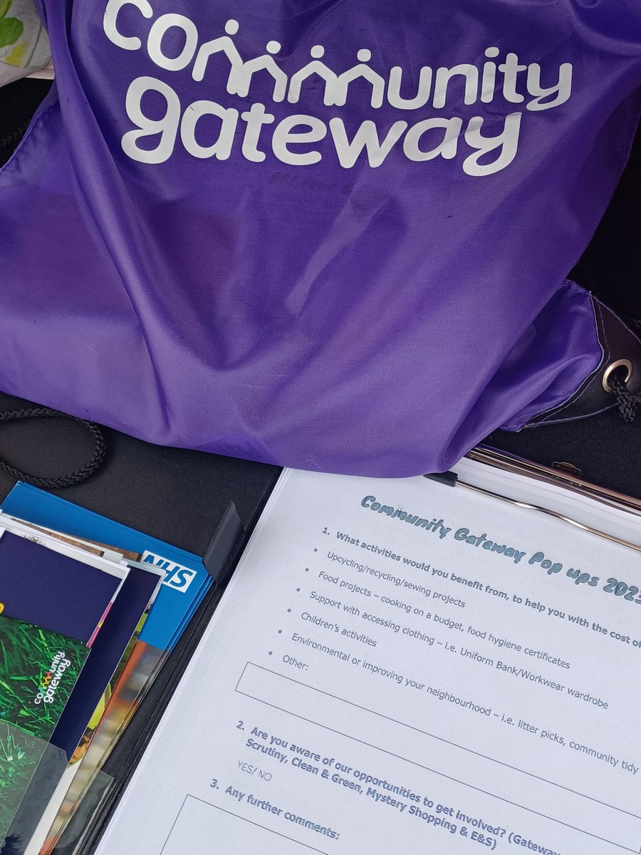 CGASelantAmy's tweet photo. Afternoon visit to our South Ribble Tenants today👌
Lots of opportunities to #GetInvolved and give feedback on activities that will benefit them with the cost of living 👍 https://t.co/XhkJ1BVi9N