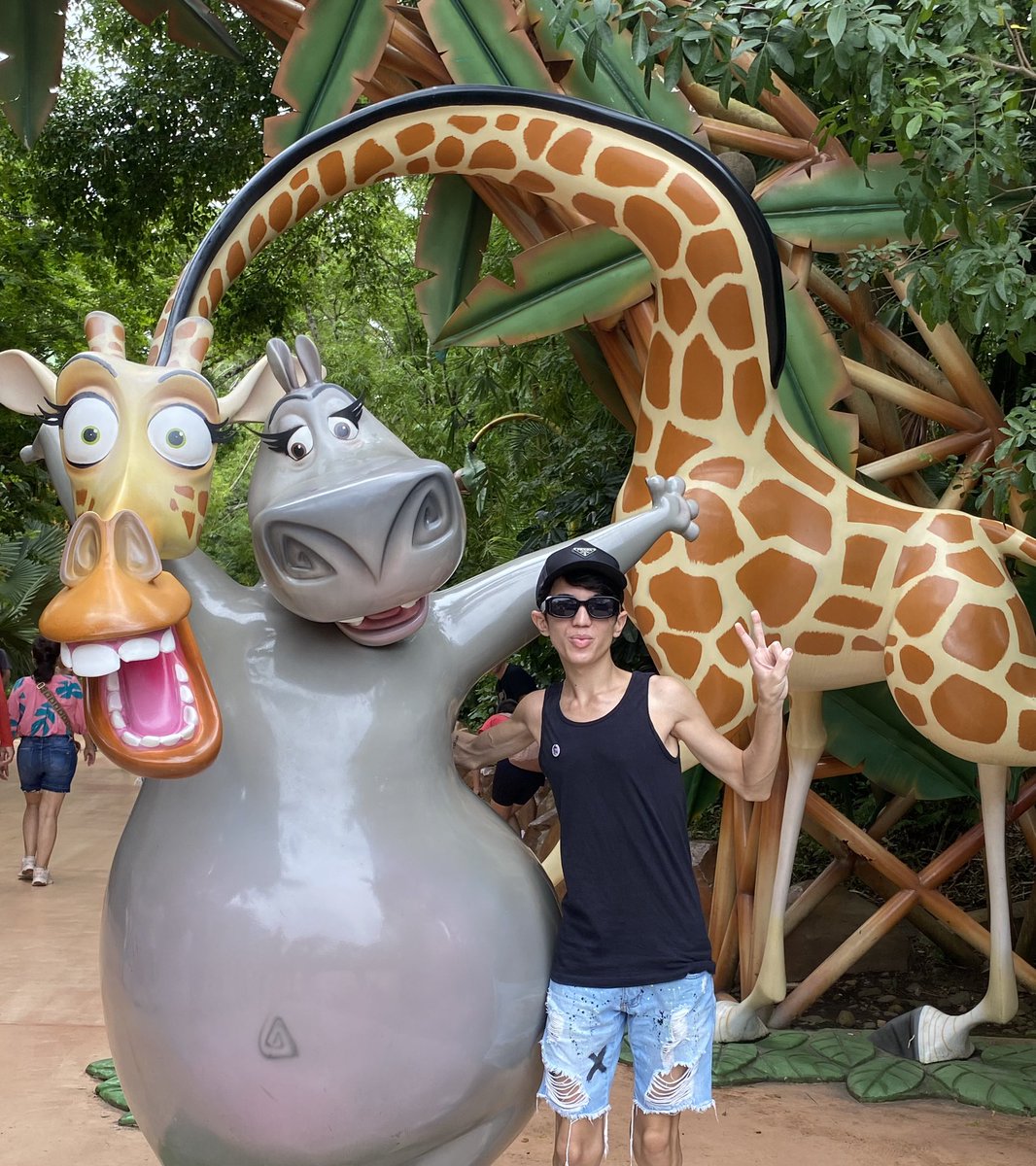 eualexleal's tweet photo. Killing the nostalgia of being a child.🧸🎠🎢 

#BetoCarrero #BetoCarreroWorld #CrazyRiver #Madagascar #Penha #PenhaSc #SantaCatarina #SantaCatarinaFotos #SC https://t.co/gk6QkKwBe2