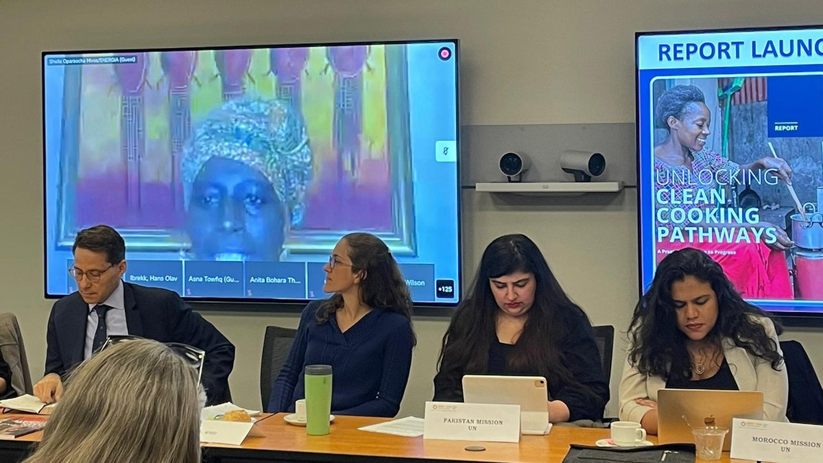 AzuelaGabriela's tweet photo. 1/2
Just launched! @WorldBank #ESMAP report on #CleanCooking: “Unlocking Clean Cooking Pathways – A Practitioner’s Keys To Progress.” Check it out 👉 https://t.co/IQYM9D36hf.
Thank you to our speakers @GuangzheChen  @RosilenaLindoR  @PaulMbuthi @fvleuten  @DymphnaVDL @JemPorcaro https://t.co/oioXk2CrlM