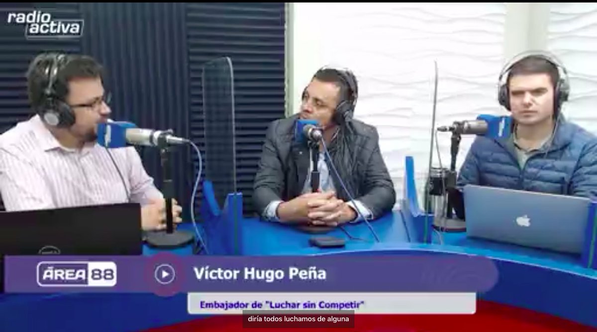 Area88ok's tweet photo. Ahora en Área 88 tenemos el gustazo de recibir a @victorhugopenag para charlar sobre el gran evento #LucharSinCompetir cuya recaudación irá en beneficio de #FASEC 🚴‍♂️🚴🙏🙌

📻 88.5FM CUE - 103.3FM GYE
🌎 https://t.co/svTuzeHiM5
📺 https://t.co/gg4pKMIcPi https://t.co/3Jp4isum2O