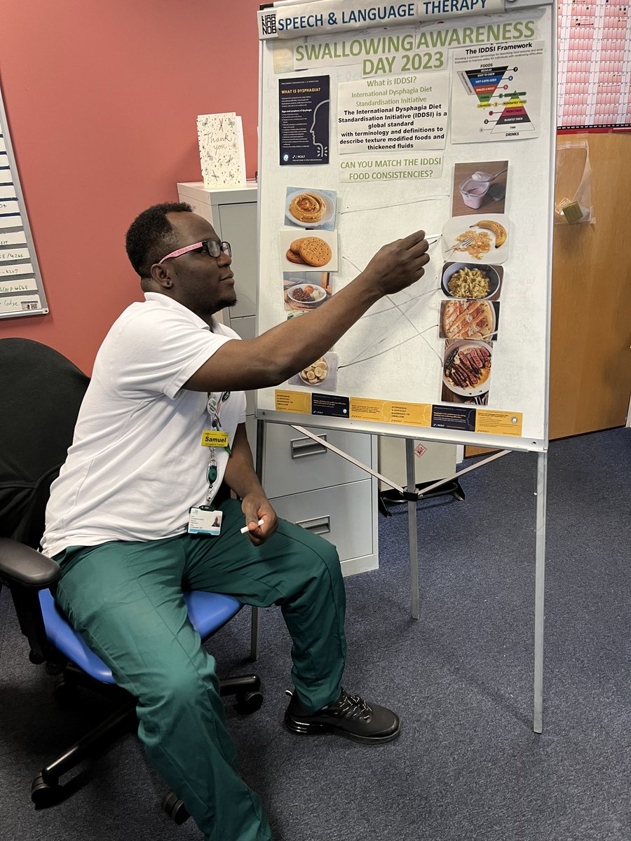 Some of our lovely Stroke MDT having a go at our IDDSI consistency matching game! <a href="/RCSLT/">RCSLT 💙</a> #SwallowAware2023