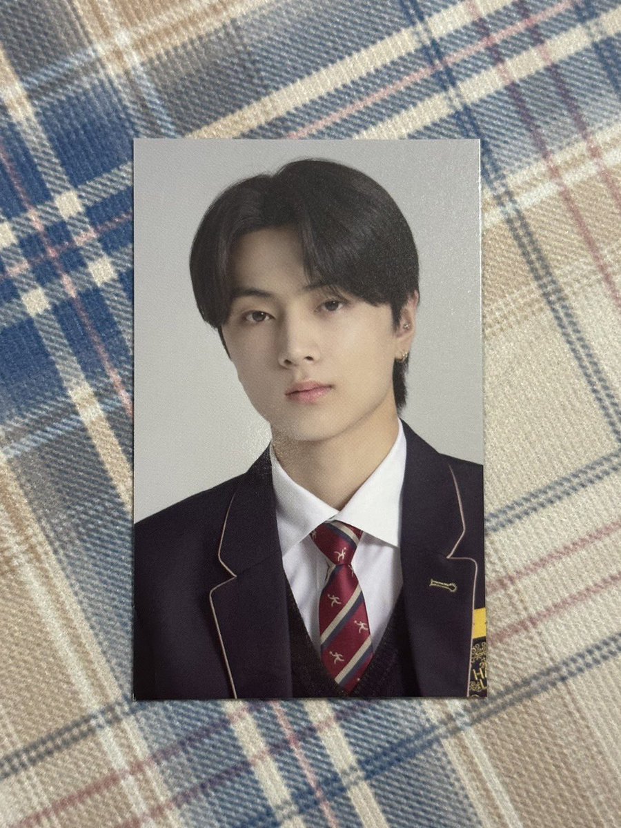 ikeuzaur's tweet photo. 💚 enhypen jay giveaway 

1 official photocard (from binder note 2022 enniv)

✅ rt the tweet
📅 ends on march 18
🇵🇭 ph only https://t.co/qJ829nilu9