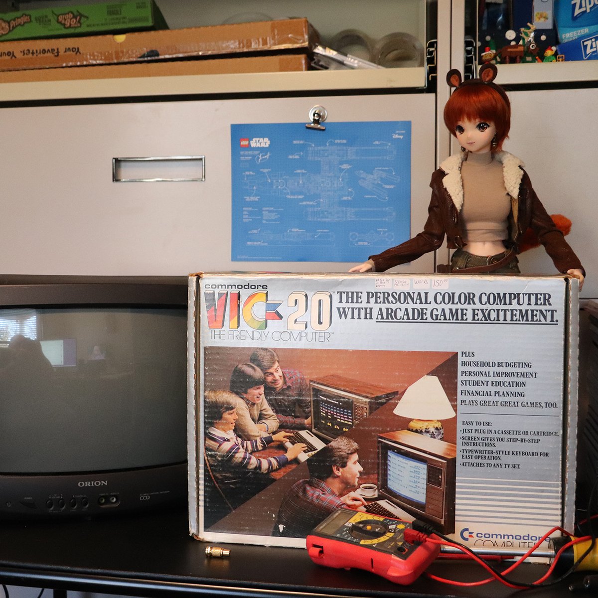 KitnShop's tweet image. The same place that had the C-64 had this... We were able to snag both of them for $175. Check the alt text for details.

#smartdoll #commodore #c64 #RetroComputing #dannychoo