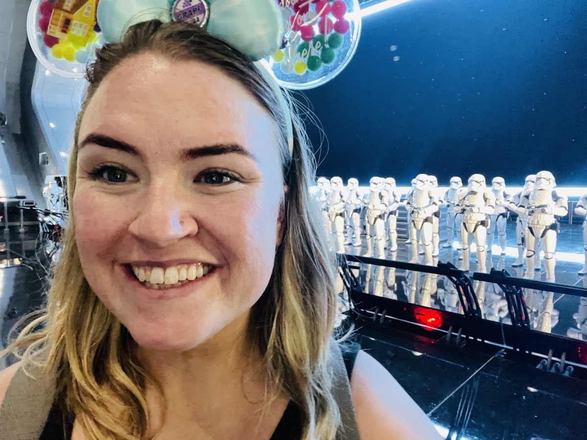 AMCprizes's tweet photo. When she’s not fighting off storm troopers, Emily Evans enjoys her role as prize admin for 11 #AmericanMade prizes. 💫 “My favorite part is seeing competitors grow & innovate. It is astonishing how much progress teams make over the course of a prize!”
#AMWomen #WomensHistoryMonth https://t.co/tZ50EVYQ2k
