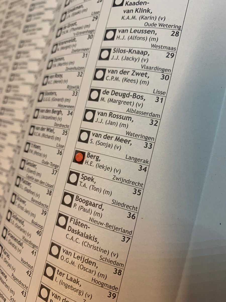 Kreeg een leuk berichtje! En meer vergelijkbare reacties. Dus mocht je je keuze nog niet gemaakt hebben, stem lijst 6 #34 Iekje Berg!

#PS2023 #MinderIkMeerWij #CDA

CDA Zuid-Holland voor oa:
🚲 snelle en veilige fietsverbindingen
💡 ondersteuning aan innovatie in het MKB
…..