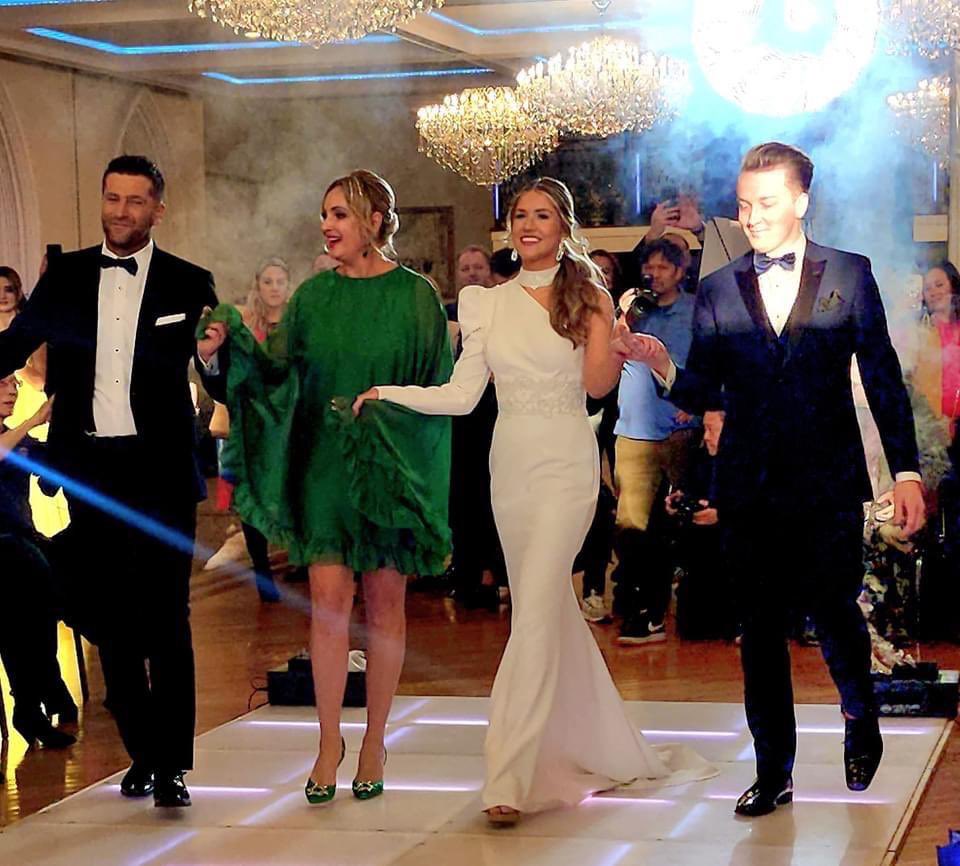 PolishSlavicFCU's tweet photo. ✨ Employees of our branch in Bridgeview,IL attended the Chicago Wedding Expo at Belvedere Chateau in Palos Hills,IL with great turn out at the #PSFCU table. ✨ https://t.co/r025F8ut65