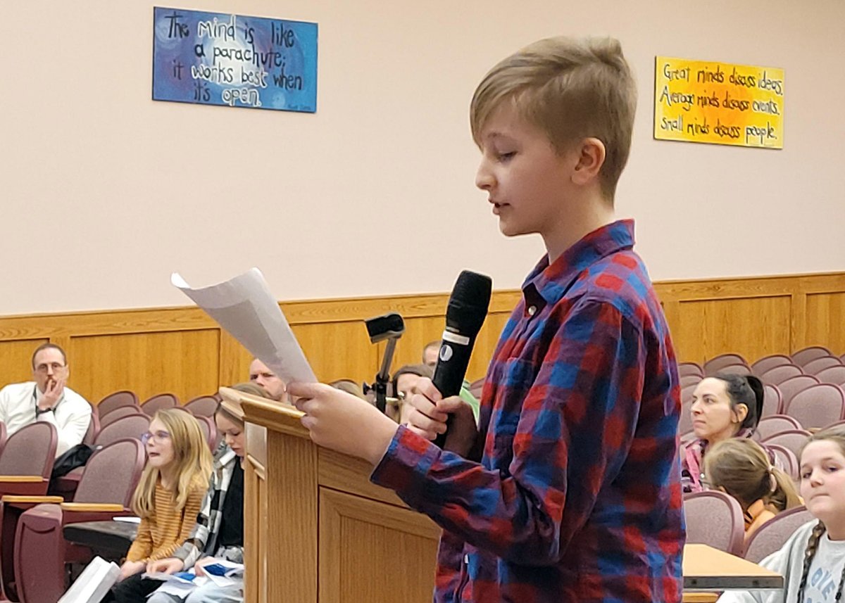 HiltonCSD's tweet photo. Last night, VE students did a stellar job presenting to the Board about this month’s Three Schools, One Book &amp; how reading the same book – “Masterpiece” by Elise Broach this year – builds a community of readers! #readingforpleasure @benjaminbrudd @LoraKB13 https://t.co/qQrv13wrKj