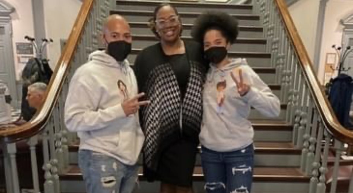 Mrs. Finney tweet media