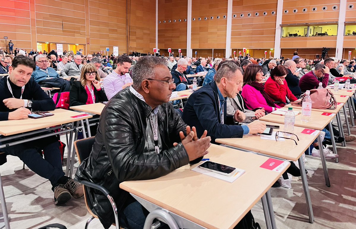 🔴⚙️ IL FUTURO CREA IL LAVORO
Al via il XIX congresso nazionale della <a href="/cgilnazionale/">CGIL Nazionale</a>. Ora la relazione introduttiva di #MaurizioLandini. 
🎥 Segui la diretta 
👉🏻 fb.watch/jhBaVqfXNB/

#congressocgil2023
#lavorocreafuturo