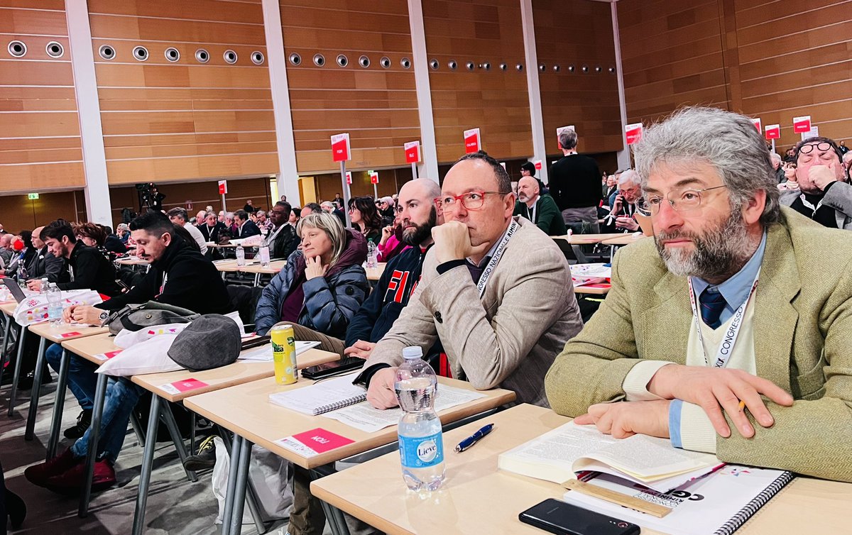 fiomnet's tweet photo. 🔴⚙️ IL FUTURO CREA IL LAVORO
Al via il XIX congresso nazionale della @cgilnazionale. Ora la relazione introduttiva di #MaurizioLandini. 
🎥 Segui la diretta 
👉🏻 https://t.co/XMJVZBjFoY

#congressocgil2023
#lavorocreafuturo https://t.co/1qvq00d6nD