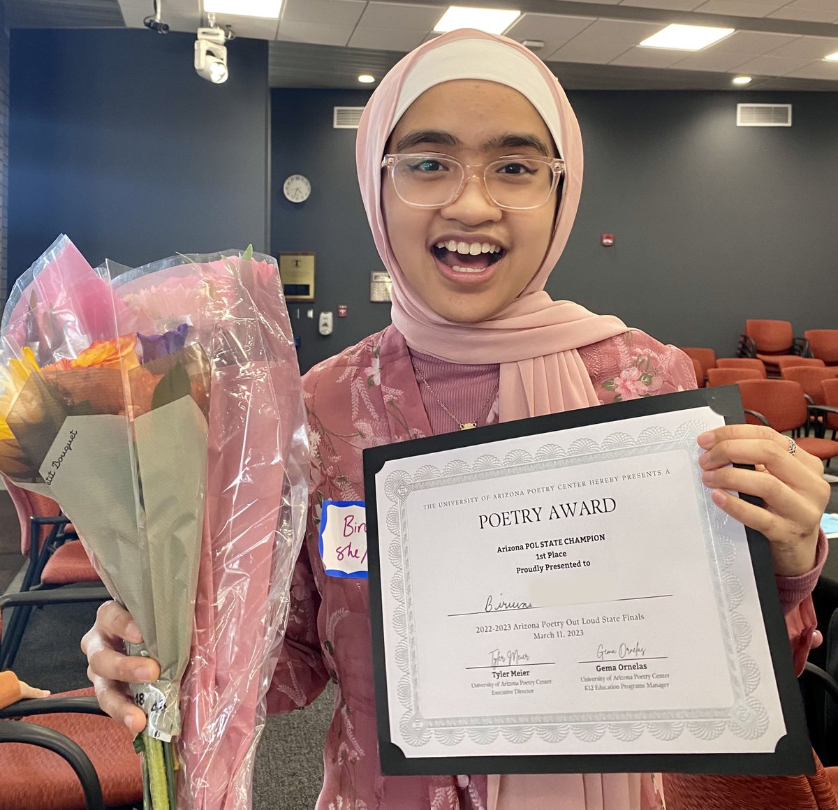 herbergeracad's tweet photo. HYSA's own, Biruni Hariadi, is the 2023 Arizona State Poetry Out Loud Champion! She will now travel to Washington, DC to compete in the National Championship. We are so proud of everything she has achieved!
#poetryoutloud https://t.co/IpgGrNiPV3