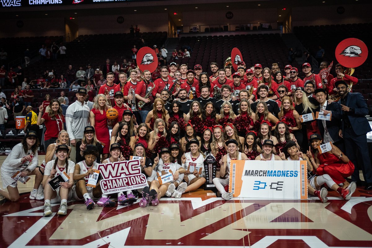 SUUtbirds's tweet photo. Still dreaming about this game 🤩

So proud of @suuwbasketball for being the FIRST women’s team from SUU to compete in the NCAA Tournament. Keep soaring, T-Birds!

#TBirdNation https://t.co/DdTXvf8Wms