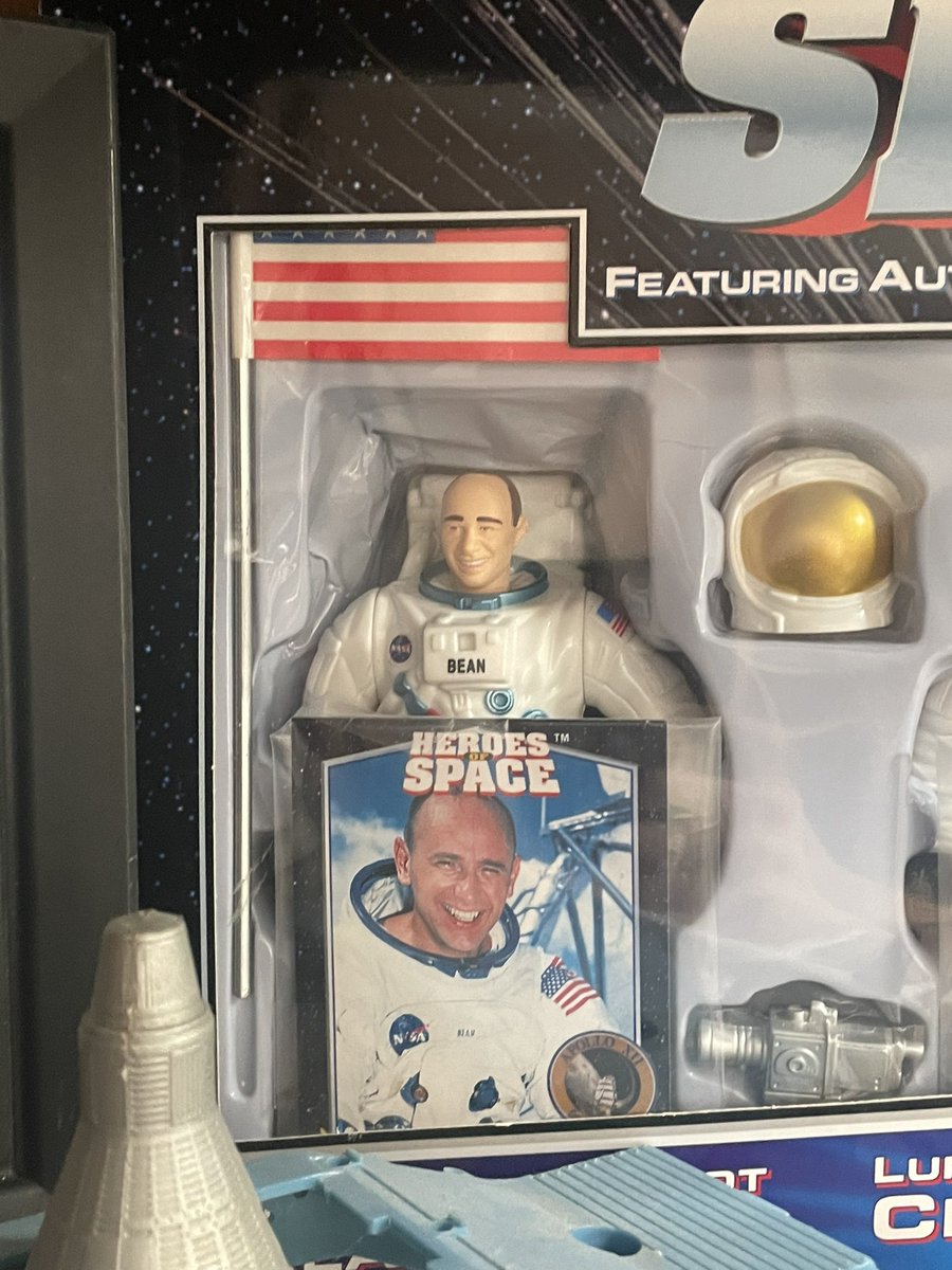SCE_2_Aux_Jenni's tweet photo. Special heavily happy birthday to my favorite fella, Alan Bean! He would have turned 91 today. You will always continue to inspire and are forever missed ๐ซถ๐ป๐ซกGodspeed & keep painting the heavens for us!
#AlanBean #Apollo12 #Skylab3 #HeavenlyBirthday #Astronaut #Aritist https://t.co/NBjzqC8D94