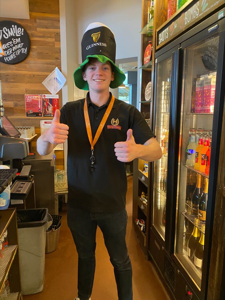 VickyCrossRDG's tweet photo. Meet the team!!
This is Nick.  If you haven't had a chance to meet him, he'll be pouring everyone's Guinness this St. Patrick's Day, so come and say hello. 
He's currently studying Psychology and plays American Football in his free time. We're glad to have you with us Nick!! https://t.co/Yc4lpAYNZM