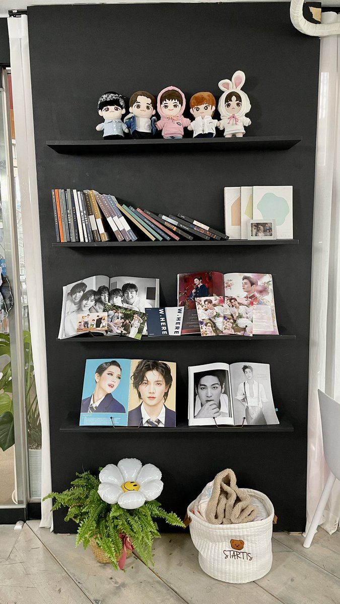 janinekwon_'s tweet photo. (cont..) NU’EST 11th Anniversary Cafe by @nuest_11th
📍@startis_cafe Hongdae
#추운_겨울이_모두_지난_3월이_되면
#우리의_봄이_영원하게
-
#뉴이스트_데뷔11주년_축하해
#NUEST_11th_Anniversary
#NUEST_11th_SPRING https://t.co/xPH9bR6WOe