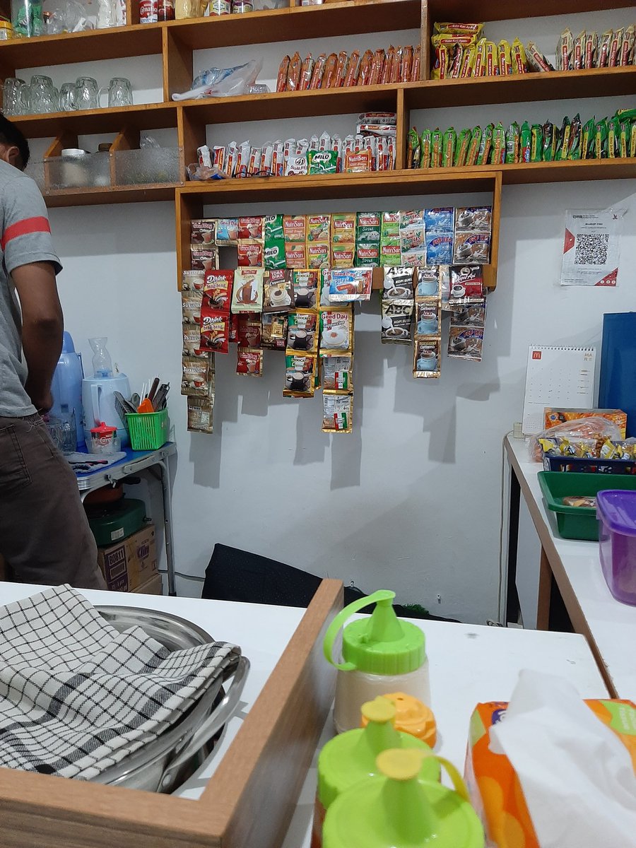 GOBIIND's tweet photo. Sebelum bulan puasa tiba cari warkop terdekat buat base😁 https://t.co/ha99qcrZNp