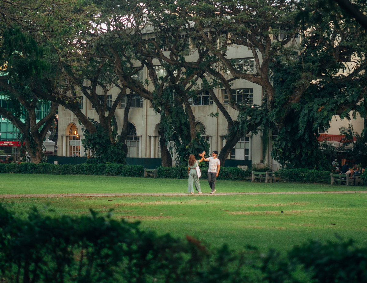 chloe_dakay's tweet photo. the cutest campus stolen shots 🥹🫶🏼

📸: @CyrilJayOrtega https://t.co/3aiSI6ADGE